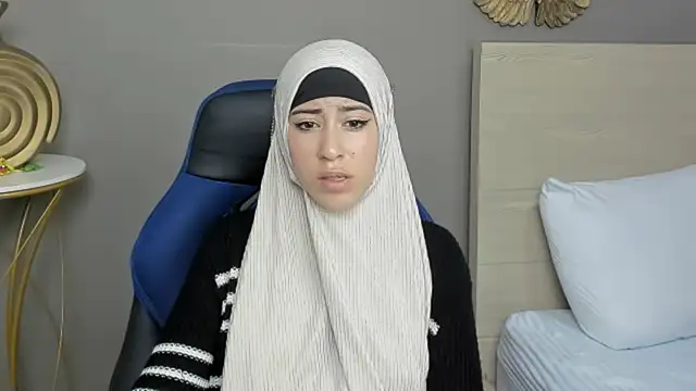 chaymae nah  online show from 28, 12, 2024