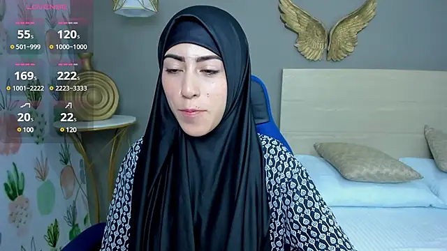 chaymae nah  online show from 11, 1, 2025