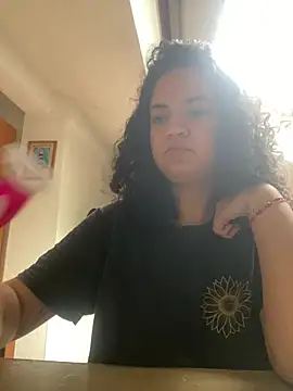 Snapshot of rafamarianoofc chatting on 24, 2, 2025 rafamarianoofc online show from 24, 2, 2025