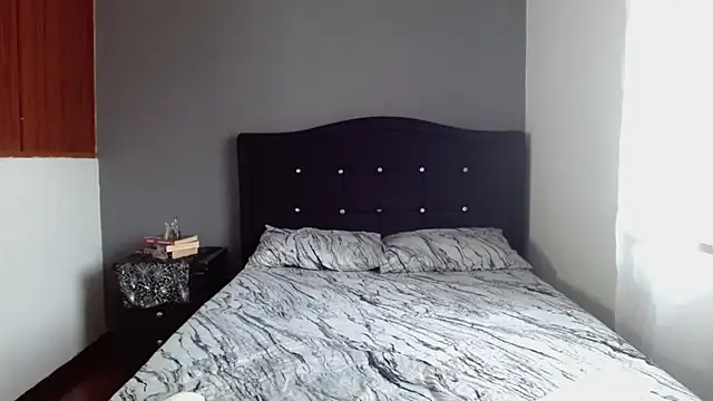 Emilia 1995 online show from 7, 10, 2025