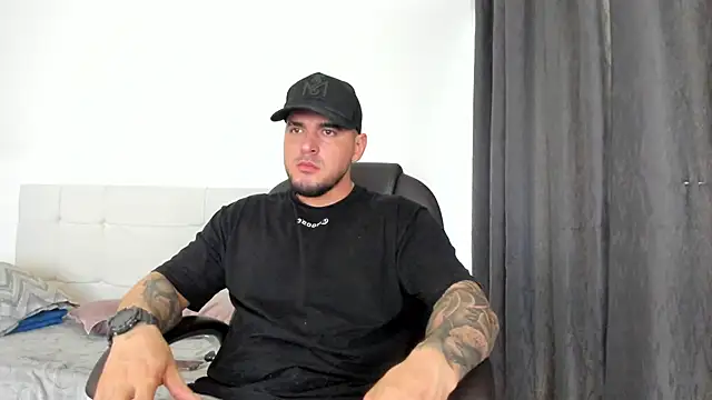 Teilor Creed online show from 1, 12, 2025