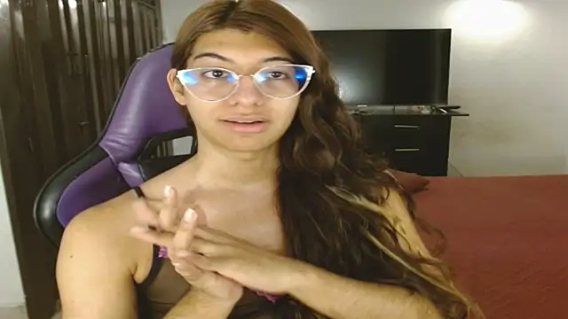 Snapshot of engielphoenis14 chatting on 20, 7, 2026 engielphoenis14 online show from 20, 7, 2026