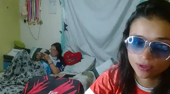 Snapshot of clayre_and_jill chatting on 29, 1, 2025 clayre and jill online show from 29, 1, 2025