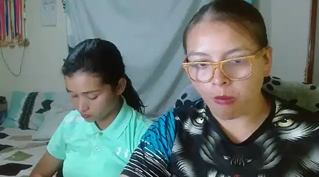 Snapshot of clayre_and_jill chatting on 31, 1, 2025 clayre and jill online show from 31, 1, 2025