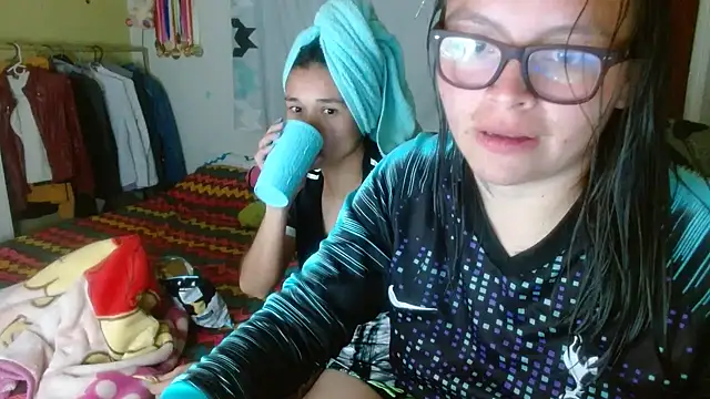 Snapshot of clayre_and_jill chatting on 15, 9, 2025 clayre and jill online show from 15, 9, 2025