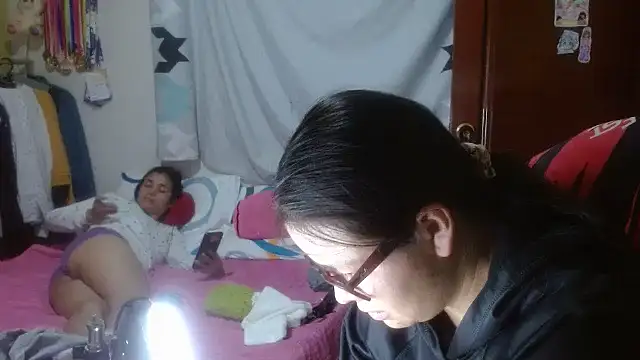 Snapshot of clayre_and_jill chatting on 8, 10, 2025 clayre and jill online show from 8, 10, 2025