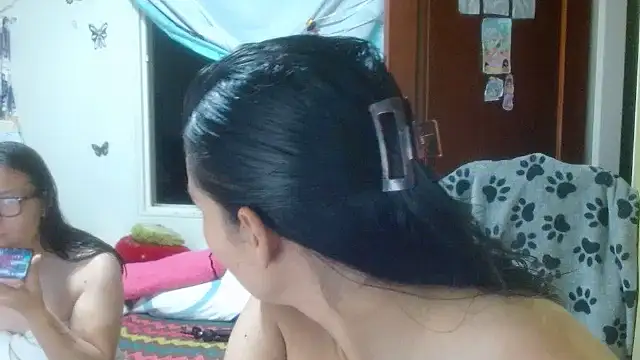 Snapshot of clayre_and_jill chatting on 8, 10, 2025 clayre and jill online show from 8, 10, 2025