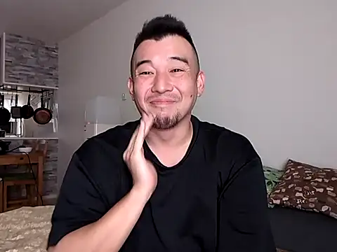 Snapshot of KOUHEY2023 chatting on 30, 11, 2025 KOUHEY2023 online show from 30, 11, 2025