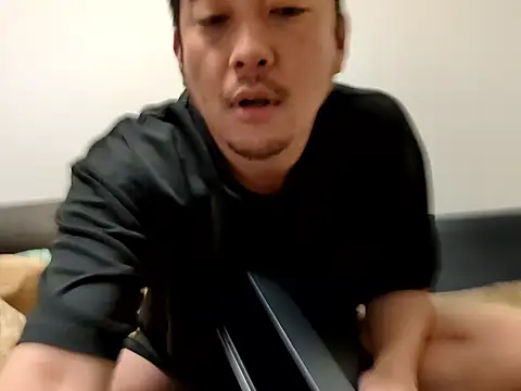 Snapshot of KOUHEY2023 chatting on 1, 4, 2026 KOUHEY2023 online show from 1, 4, 2026