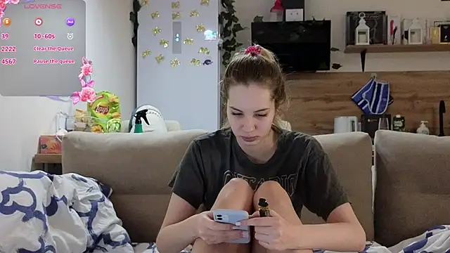 Girl alone home online show from 9, 3, 2025