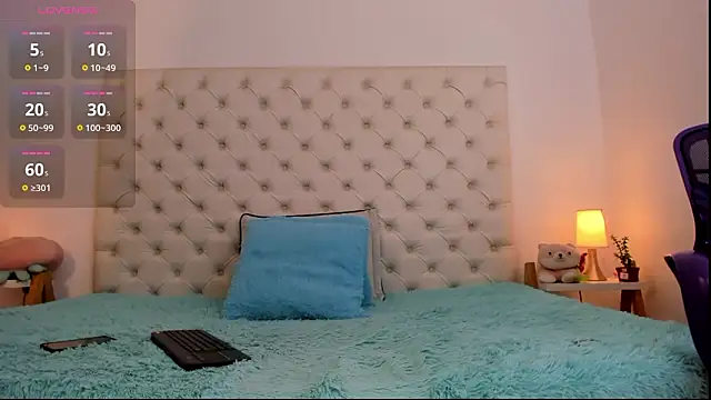 VioletaGomezCo online show from 4, 3, 2026