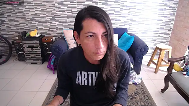 Snapshot of VioletaGomezCo chatting on 10, 5, 2026 VioletaGomezCo online show from 10, 5, 2026