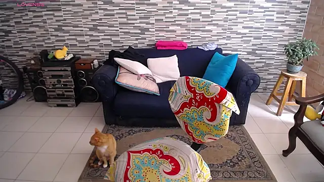 Snapshot of VioletaGomezCo chatting on 13, 5, 2026 VioletaGomezCo online show from 13, 5, 2026