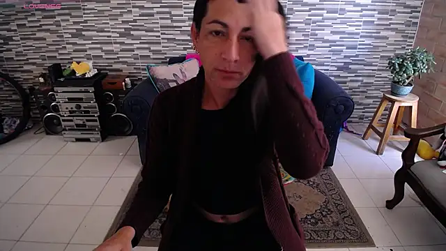 Snapshot of VioletaGomezCo chatting on 18, 5, 2026 VioletaGomezCo online show from 18, 5, 2026