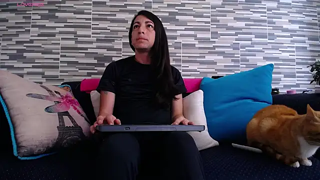 Snapshot of VioletaGomezCo chatting on 22, 5, 2026 VioletaGomezCo online show from 22, 5, 2026