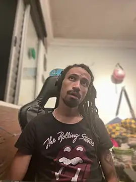 hotcamboy420 online show from 29, 1, 2025