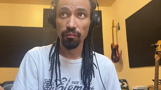 hotcamboy420 online show from 22, 11, 2025