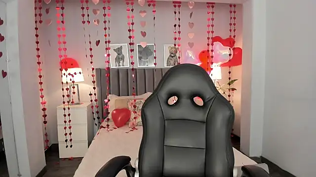 renee shelby  online show from 13, 2, 2025