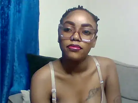Snapshot of _crystal_princesss chatting on 2, 5, 2026 crystal princesss online show from 2, 5, 2026