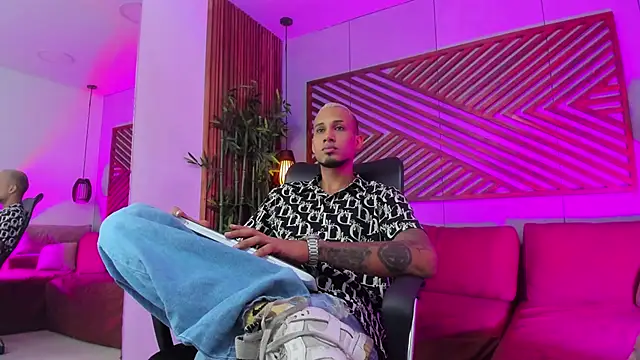 MagnusFrost online show from 31, 1, 2025