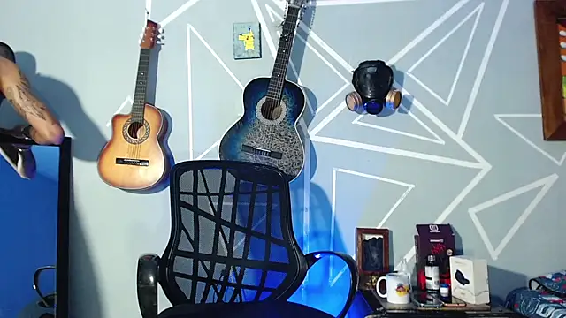 MagnusFrost online show from 4, 2, 2025