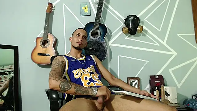 MagnusFrost online show from 4, 2, 2025