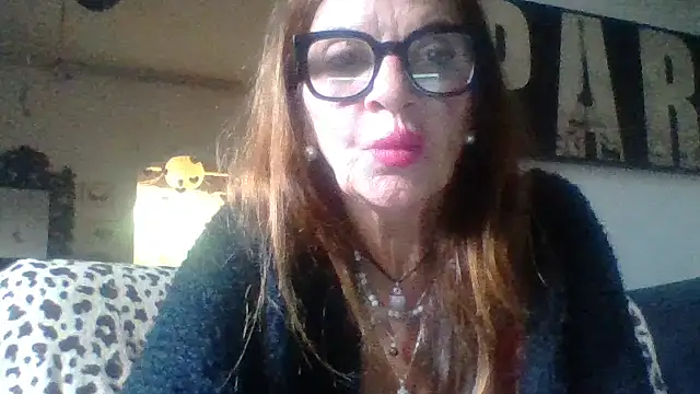 Snapshot of gildamilf chatting on 18, 12, 2025 gildamilf online show from 18, 12, 2025