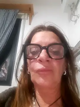 Snapshot of gildamilf chatting on 10, 4, 2026 gildamilf online show from 10, 4, 2026