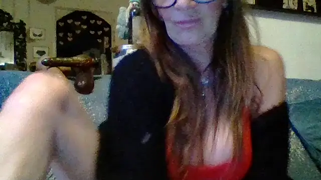 Snapshot of gildamilf chatting on 19, 4, 2026 gildamilf online show from 19, 4, 2026