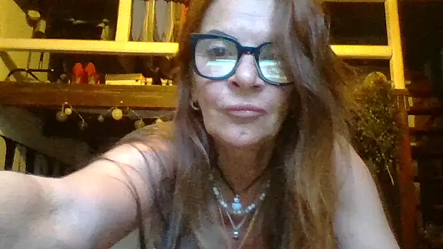 Snapshot of gildamilf chatting on 1, 6, 2026 gildamilf online show from 1, 6, 2026