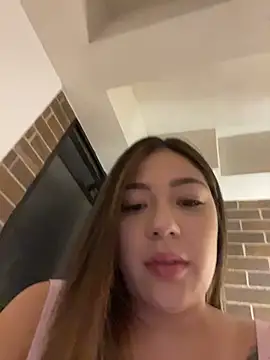Snapshot of Latina_vanessa chatting on 8, 7, 2026 Latina vanessa online show from 8, 7, 2026