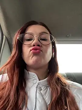 RinaCat online show from 4, 1, 2025