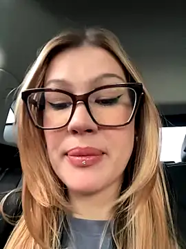 RinaCat online show from 12, 9, 2025