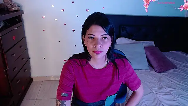 Snapshot of Georgina_Copper chatting on 10, 9, 2025 Georgina Copper online show from 10, 9, 2025