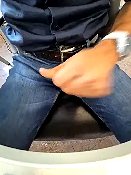 alessandroman2114 online show from 24, 9, 2025