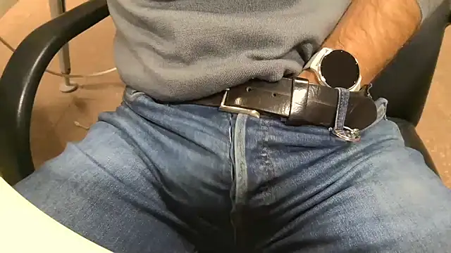 alessandroman2114 online show from 11, 11, 2025