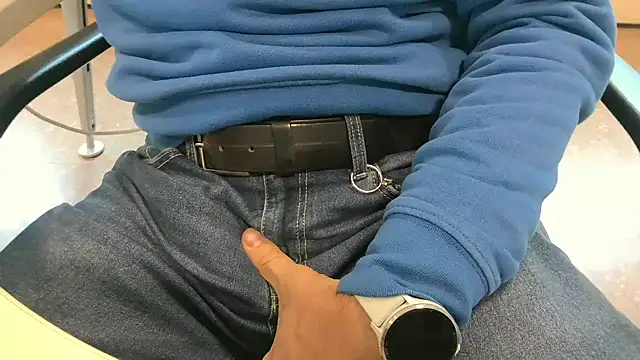 alessandroman2114 online show from 9, 1, 2026