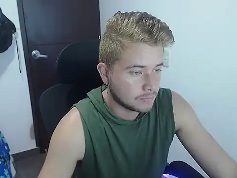 JOHANLEON1 online show from 10, 10, 2025