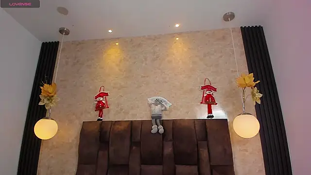 keyla  ross online show from 16, 12, 2025