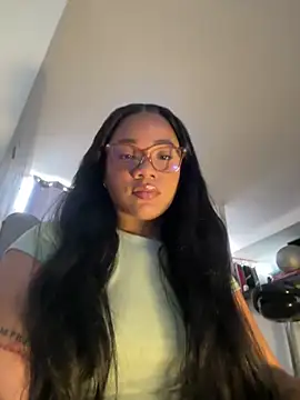 ashley Tompson1 online show from 5, 3, 2026