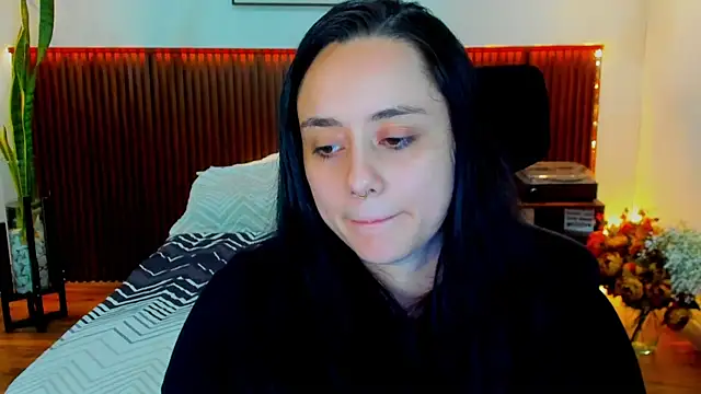 KatherineBond online show from 22, 12, 2025