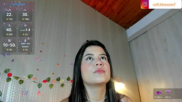 Snapshot of Sofi_Blossom chatting on 10, 7, 2026 Sofi Blossom online show from 10, 7, 2026