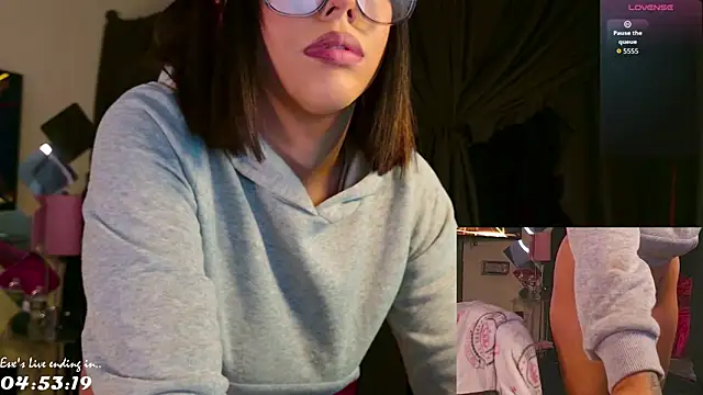 Aubreyessex online show from 11, 3, 2026