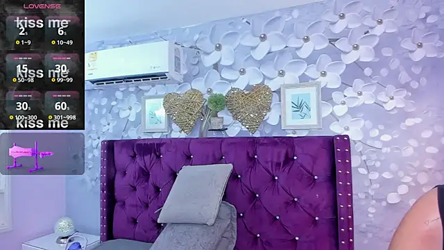 Danee 19  online show from 25, 1, 2025