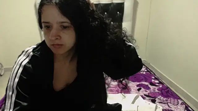Snapshot of Katty_Bones chatting on 7, 6, 2026 Katty Bones online show from 7, 6, 2026