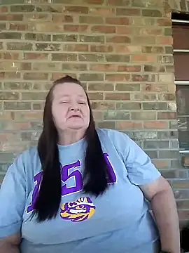 Snapshot of Bayou_Woman68 chatting on 31, 10, 2025 Bayou Woman68 online show from 31, 10, 2025