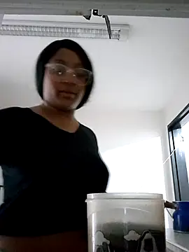 Snapshot of Adelehottman chatting on 6, 11, 2025 Adelehottman online show from 6, 11, 2025