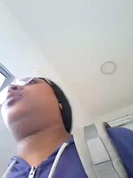 Snapshot of Adelehottman chatting on 17, 12, 2025 Adelehottman online show from 17, 12, 2025