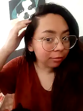 Peach-Lawrence online show from 19, 12, 2024