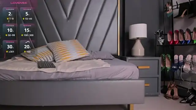 BrendaAdams  online show from 13, 11, 2025